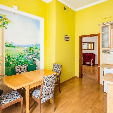 2 Virmens'Ka Apartment Lviv Exterior foto