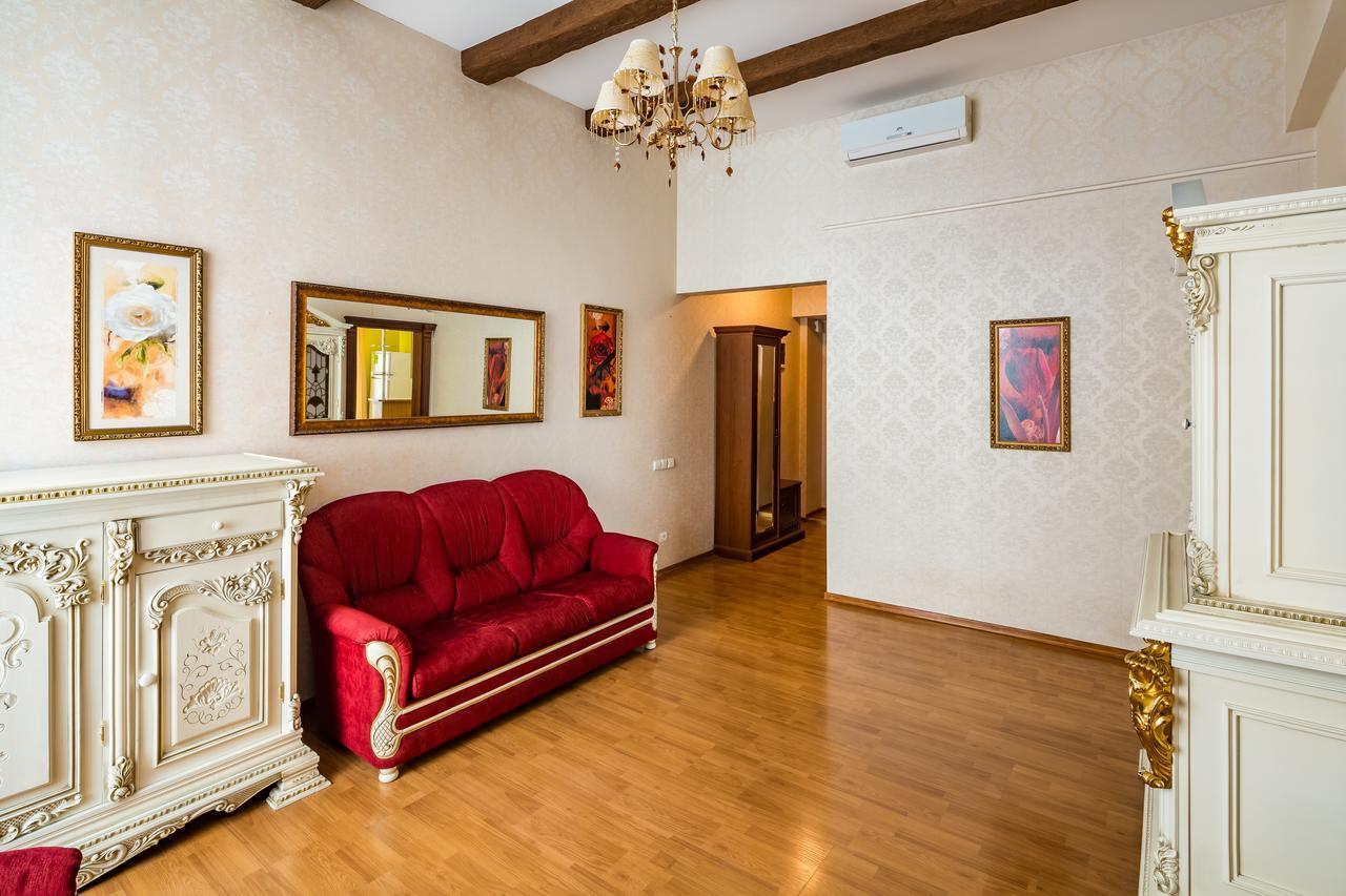 2 Virmens'Ka Apartment Lviv Exterior foto